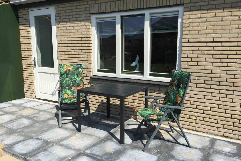 Bungalow Op Bedrijf Met Melkkoeien De Cocksdorp  Dış mekan fotoğraf